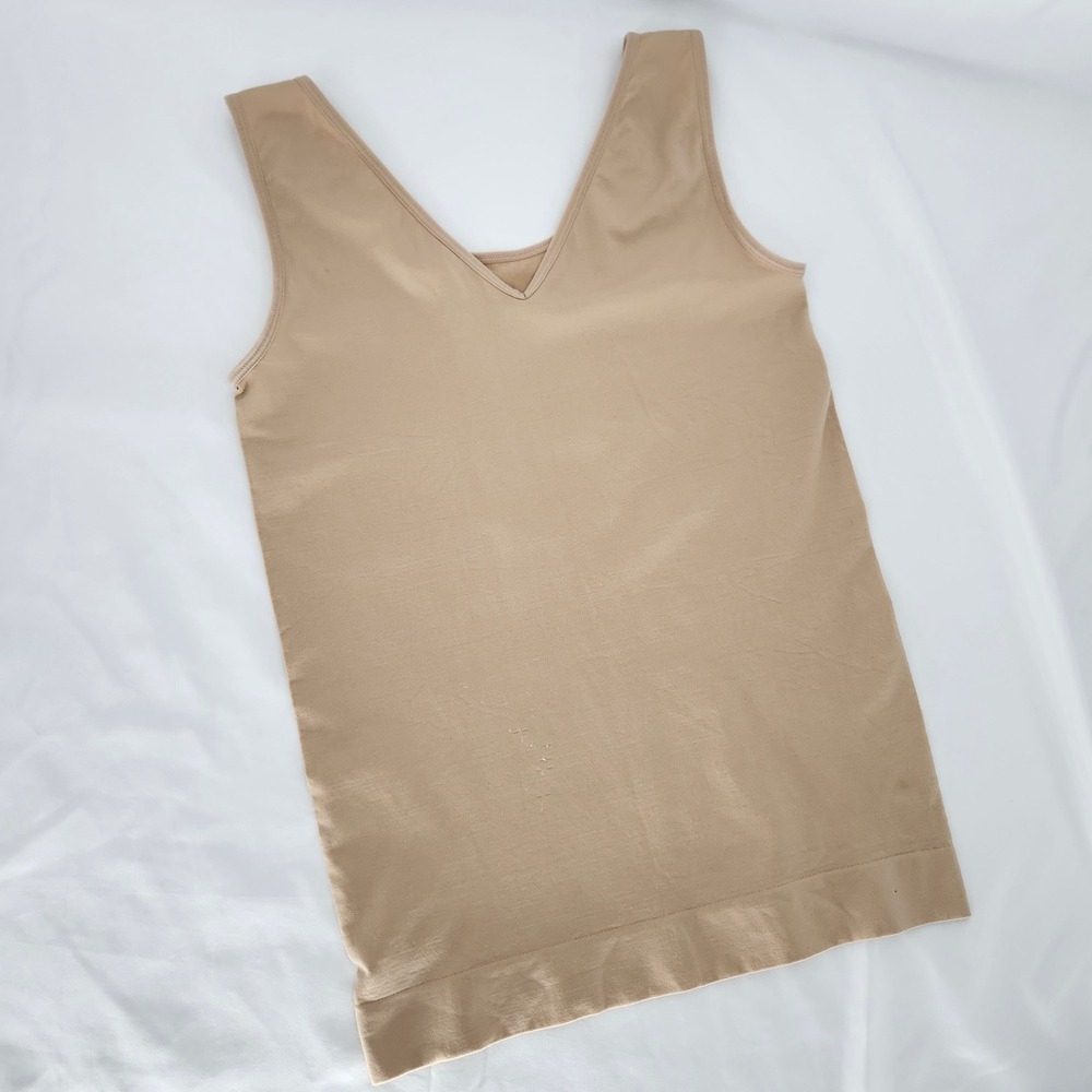 Vassarette Womens Shapewear Camisole Tank Size L Tan Seamless V-Neck Slimming